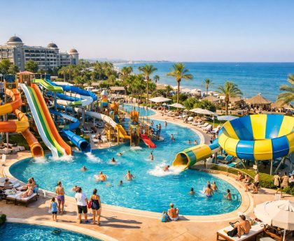 Lara vs Belek - care are aquapark-uri de hotel mai mari?